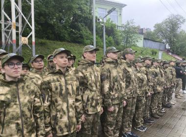 Мурманские курсанты встретили агитационный поезд «Единство в памяти. Сила в подвиге»