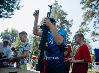 Жители Хабаровска прошли «Тропу воина» в День ветерана боевых действий