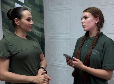 Анна Янц в гостях у «Время юных героев»