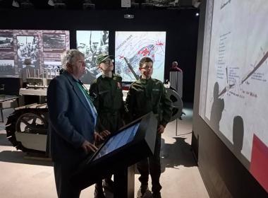 Курсанты сахалинского филиала Центра «ВОИН» приняли участие в открытии экспозиции «Дальневосточный финал»