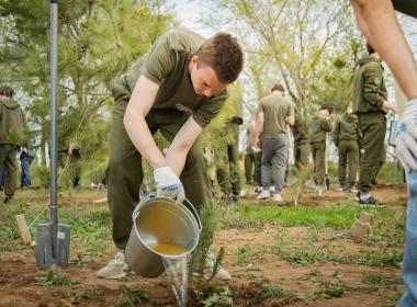 Курсанты Центра «ВОИН» приняли участие в акции «Сад памяти» в честь Дня Земли