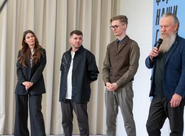 Ветеран Медков спел «Катюшу», дал советы молодежи и станцевал вальс с курсанткой Центра «ВОИН» в ходе телемоста